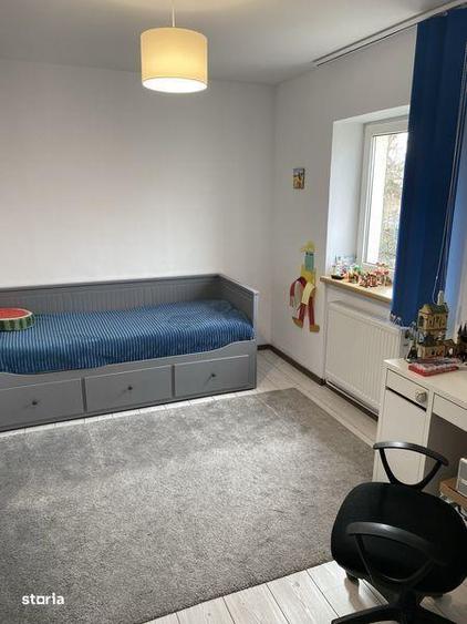 Apartament cu 3 camere decomandat în Piața Centrală