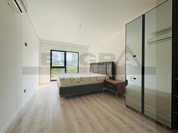 Apartament cu 4 camere semidecomandat, mobilat în Zorilor