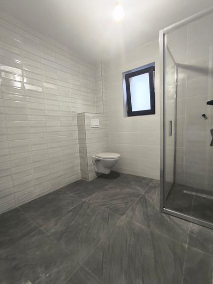 Casă individuală cu 5 camere cu Canalizare în Valea Lupului