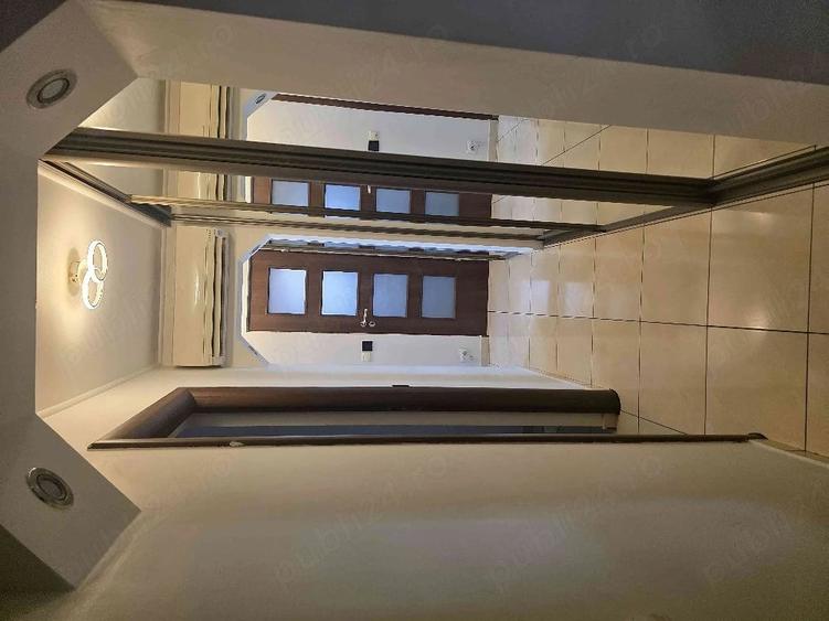 Apartament cu 3 camere decomandat în Titulescu