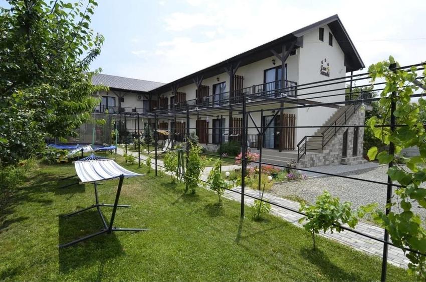Casă cu 4 camere în Central