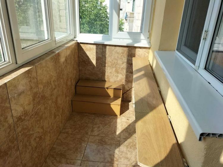 Apartament cu 4 camere decomandat în Central