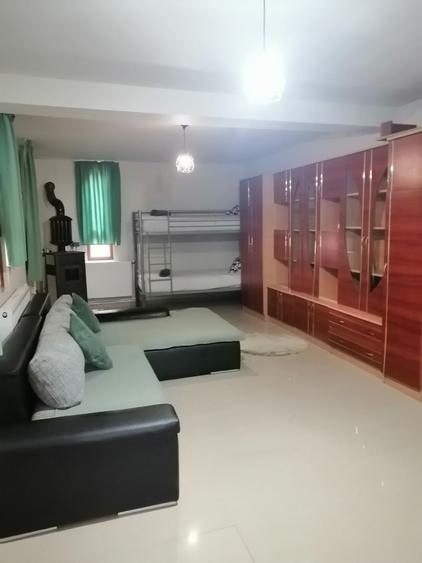 Casă cu 4 camere în Florești