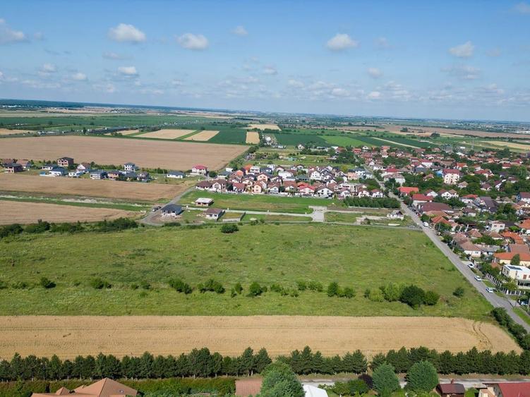 Teren de 435 mp, în Bujac