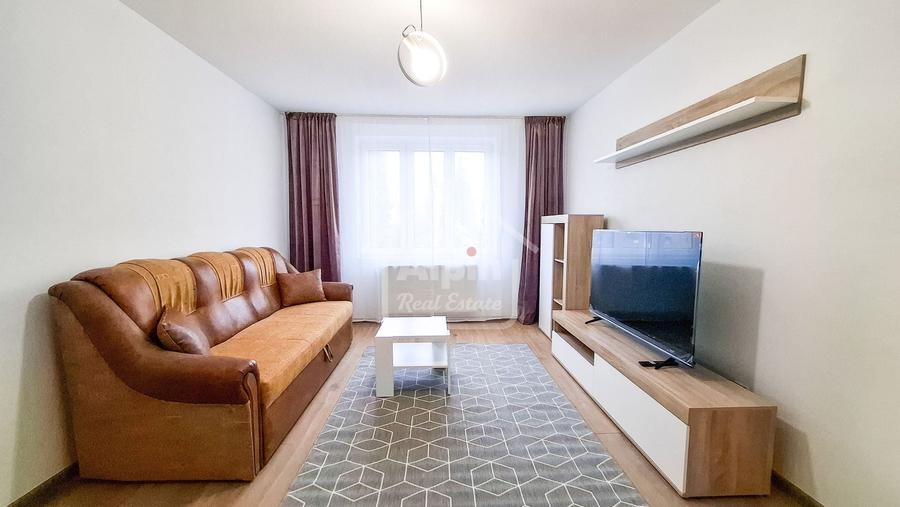 Apartament cu 3 camere circular în Astra