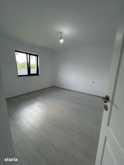 Casă cu 4 camere cu Teren 700 Mp în Central