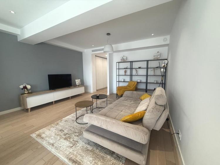 Apartament cu 3 camere decomandat, mobilat în Floreasca