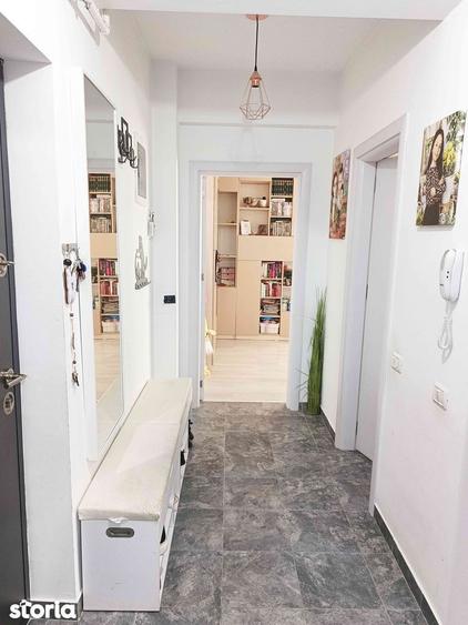 Apartament cu 2 camere, mobilat în Central