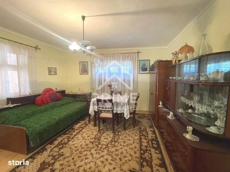 Casă cu 4 camere în Dos