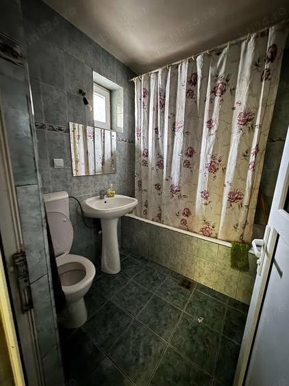 Casă cu 3 camere cu Teren 1890 Mp în Vâlcele