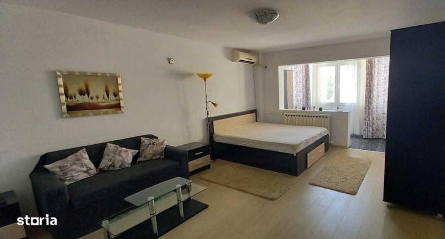 Garsonieră decomandată, mobilată în Vitan
