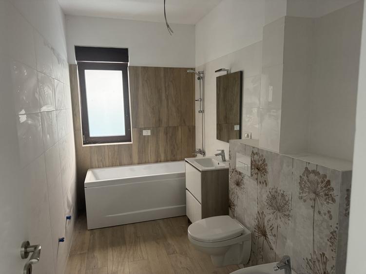 Apartament cu 2 camere decomandat în Giroc