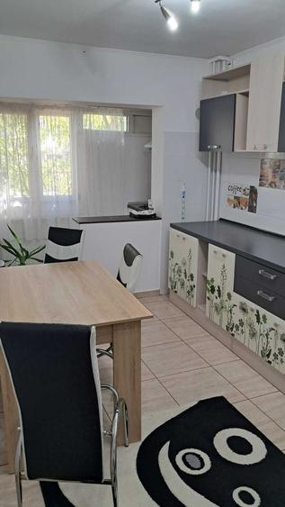 Proprietar inchiriez apartament 3 camere - 8