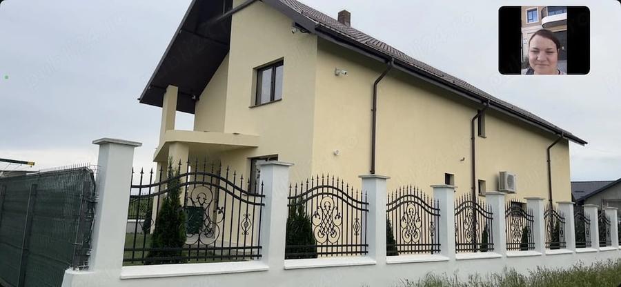 Casă cu Teren 600 Mp în Central