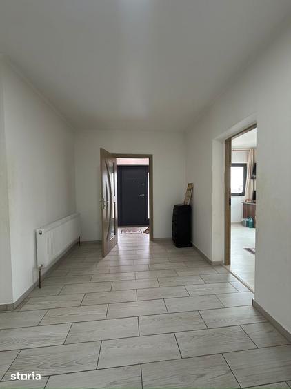 Casă cu 3 camere cu Teren 500 Mp în Central