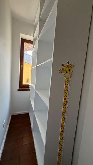 Casă individuală cu 12 camere cu Teren 400 Mp în Kiseleff