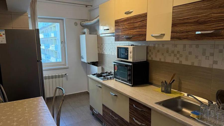 Apartament cu 2 camere semidecomandat, mobilat în Tudor Vladimirescu