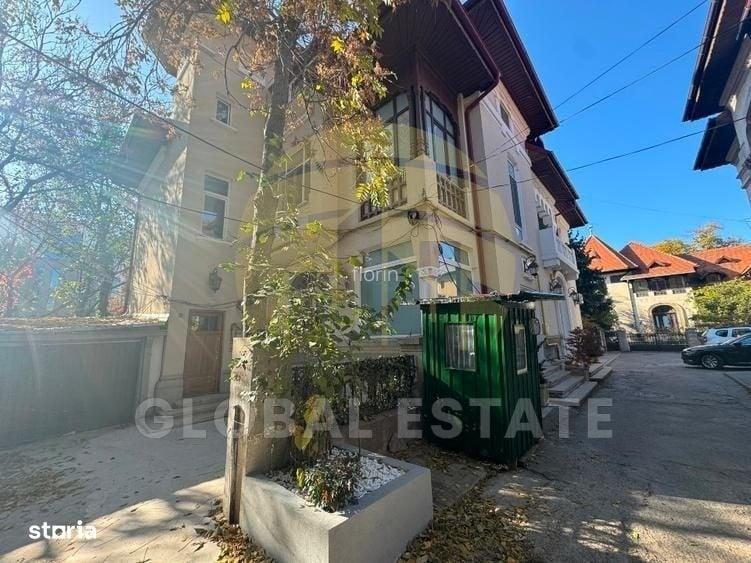 Casă cu 4 camere în Dorobanți