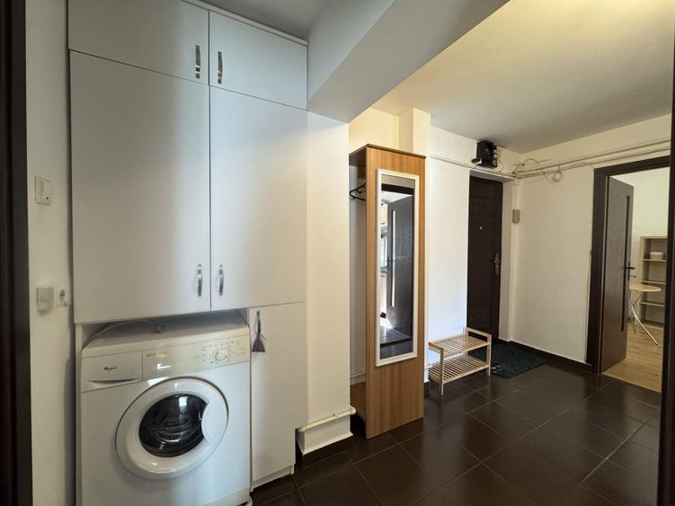 Apartament cu 2 camere decomandat în Orașul de Jos