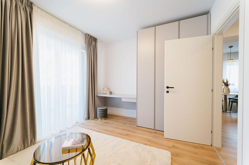 Apartament cu 3 camere decomandat în 13 Septembrie