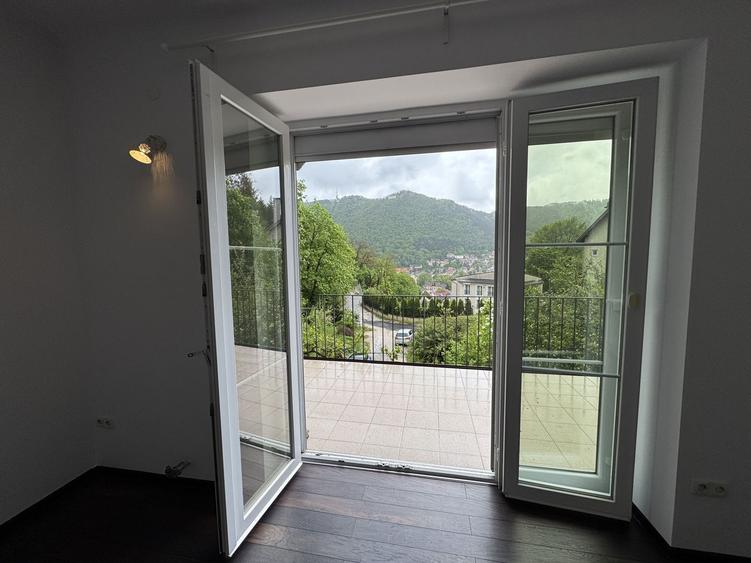 Apartament cu 2 camere decomandat, mobilat în Centrul Istoric