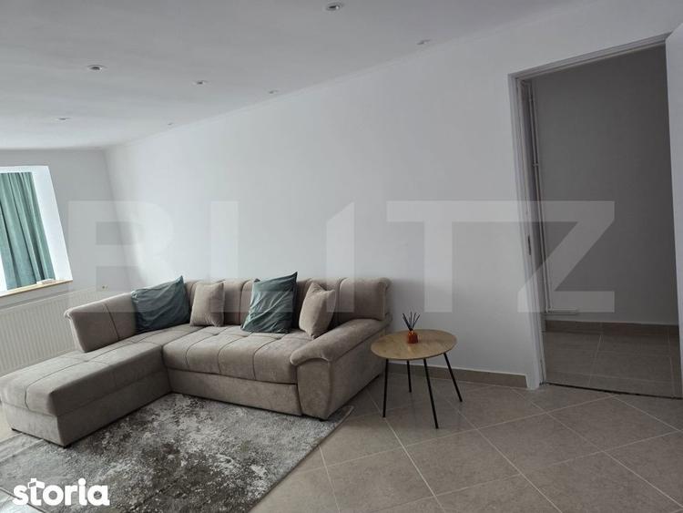 Apartament cu 4 camere decomandat în Central