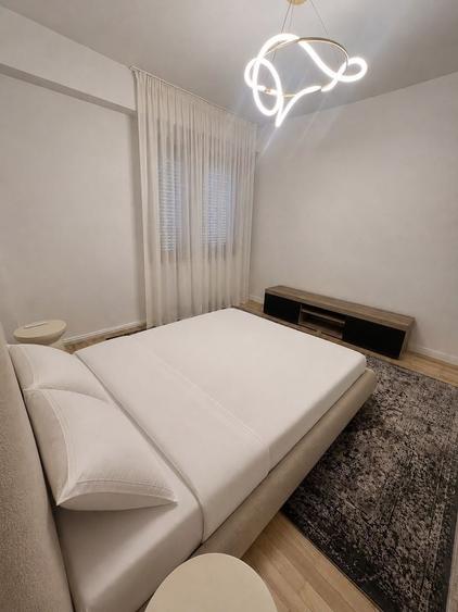Apartament cu 3 camere, mobilat în Faleza Nord