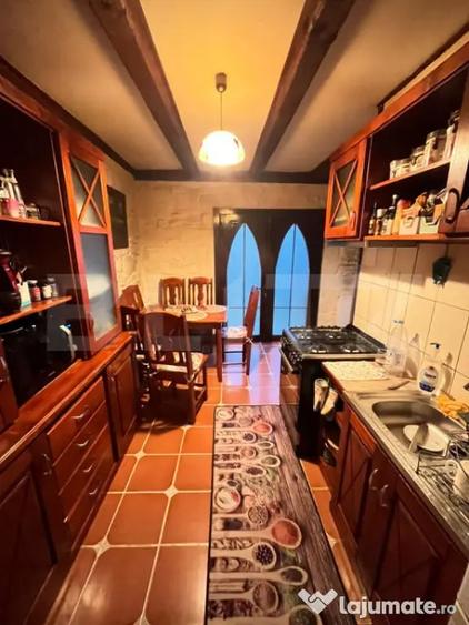 Casă cu 3 camere cu Teren 451 Mp în Central