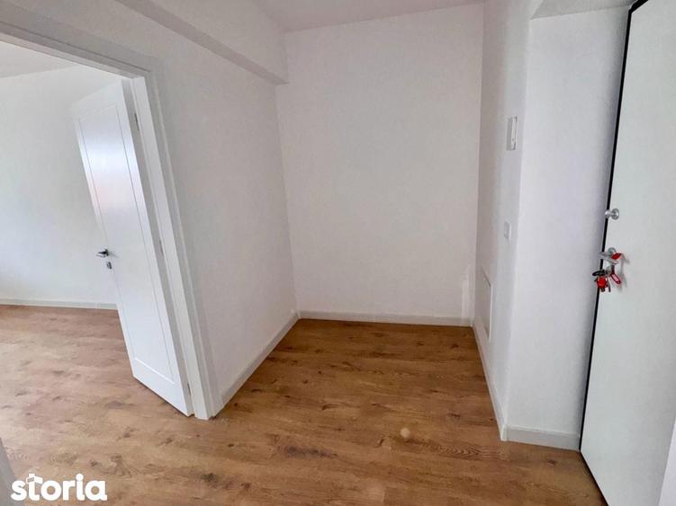 STUDIO PIPERA / ROND OMV / PARCARE INCLUSA / IVORY / NORD / BLOC NOU - 5