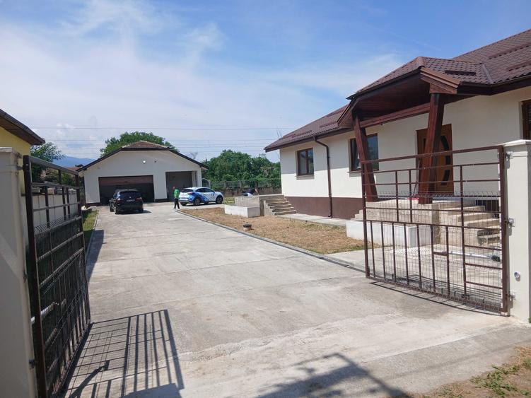 Casă cu 3 camere în Livadia