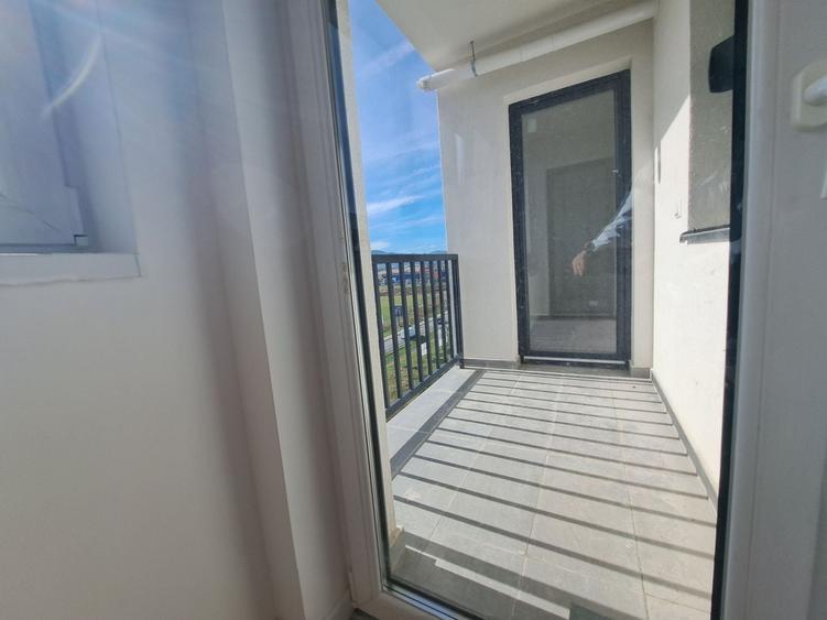 Apartament cu 3 camere decomandat în Sud
