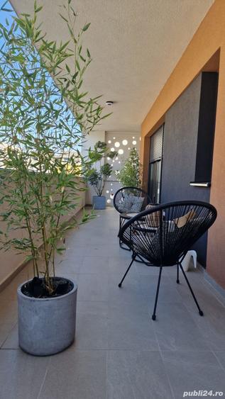 Apartament cu 2 camere semidecomandat în Dumbrăvița