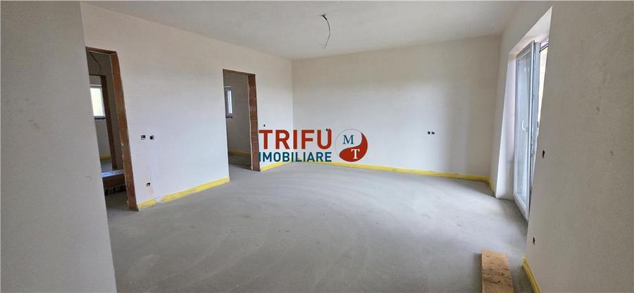 Casă individuală cu 4 camere cu Canalizare în Cetate