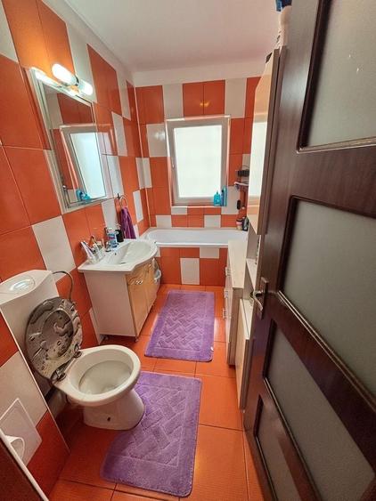 Apartament cu 2 camere decomandat în Florești
