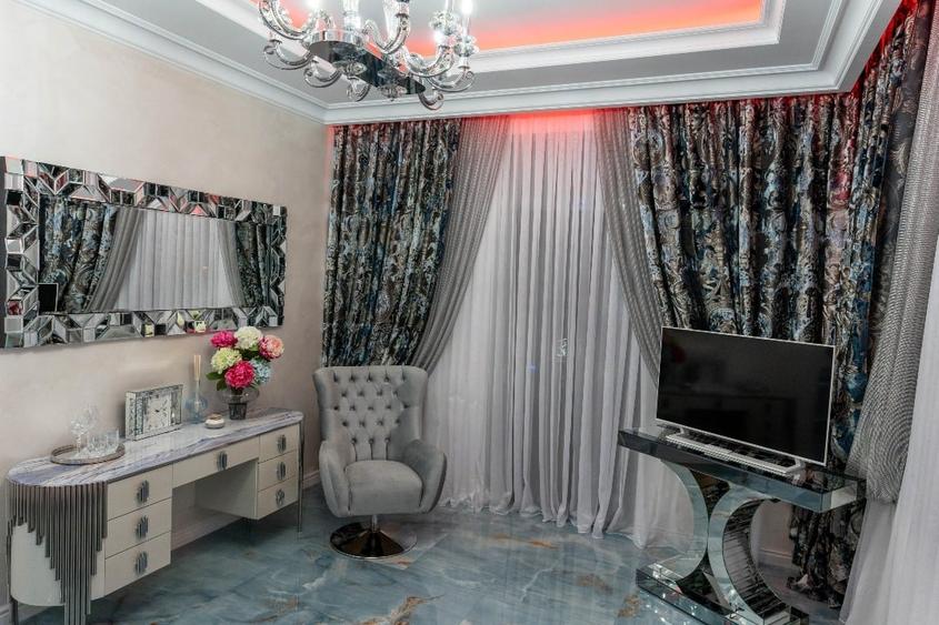 Apartament cu 4 camere decomandat, mobilat în Central
