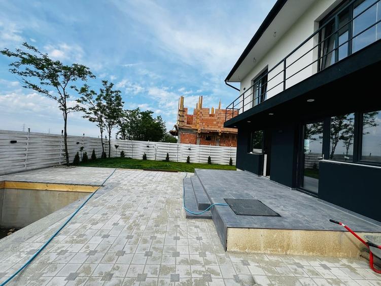 Casă individuală cu 4 camere cu Piscina în Berceni
