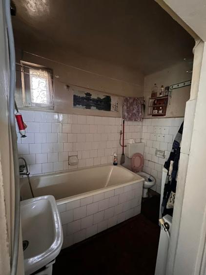 Casă individuală cu 4 camere cu Teren 380 Mp în Bârlad