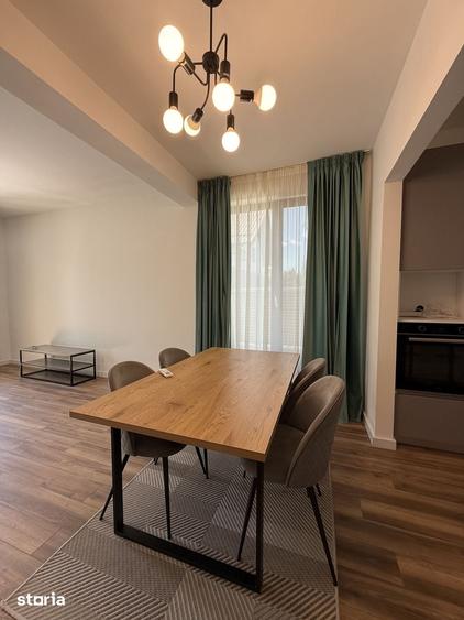 Casă cu 4 camere cu Teren 100 Mp în Central