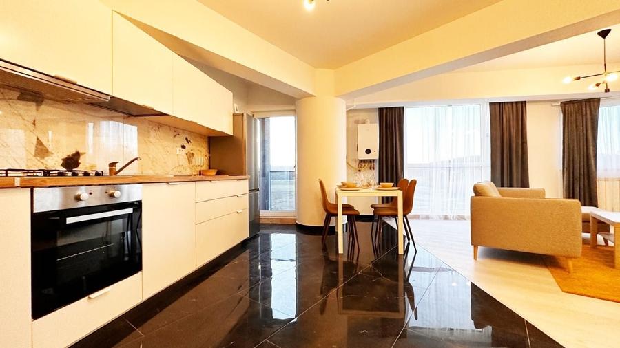 Apartament cu 3 camere decomandat în Liteni
