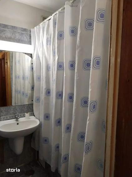 Apartament cu 3 camere decomandat în Berceni