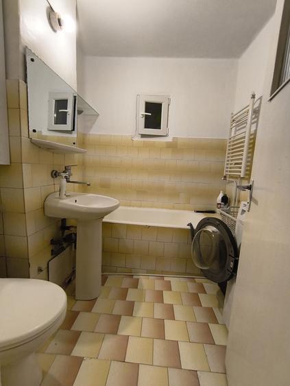 Apartament cu 2 camere decomandat în Galata
