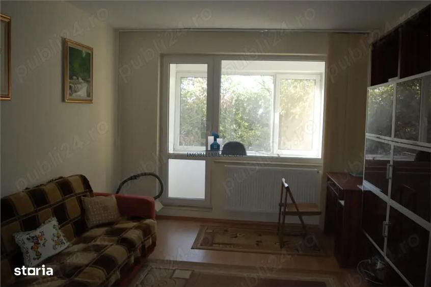 Apartament cu 2 camere decomandat în Berceni