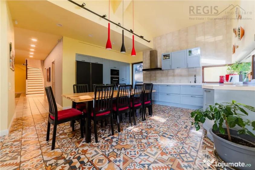 Casă cu 5 camere cu Teren 808 Mp în Noua