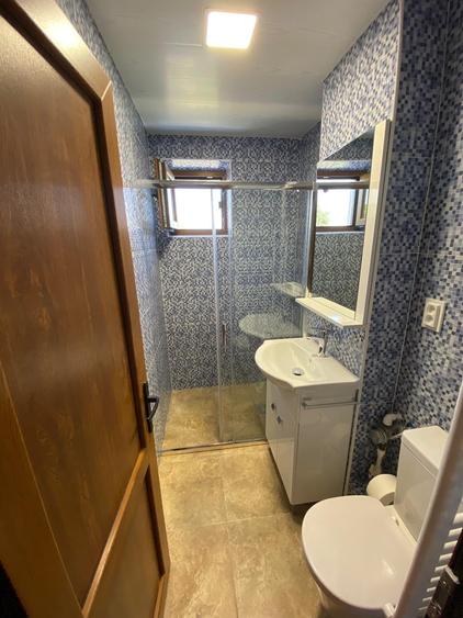 Apartament cu 3 camere semidecomandat în Spitalului