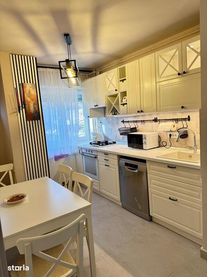 Apartament cu 2 camere decomandat în Podgoria