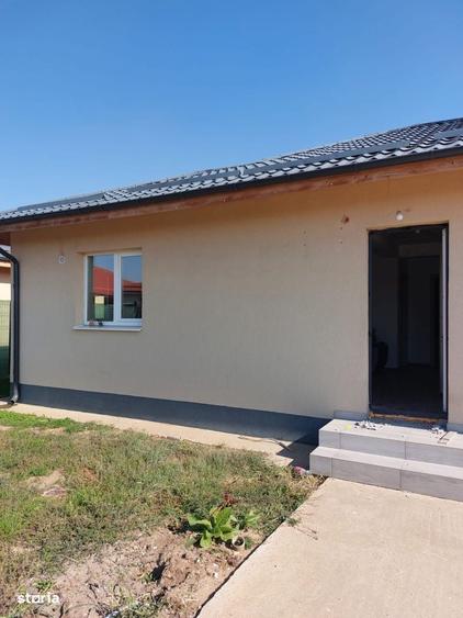 Casa moderna la 800-900 m de STB si 3 km de metrou.FINALIZATA ! - 1