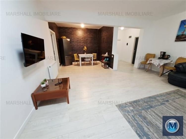 Apartament cu 3 camere decomandat în Sud