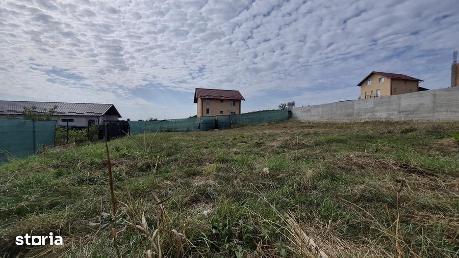 Teren de 665 mp, în Moșoaia