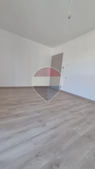 Apartament cu 3 camere decomandat în UTA