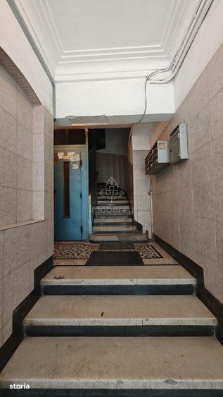 Apartament cu 3 camere semidecomandat în Știrbei Vodă